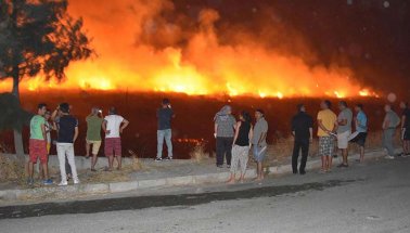 İzmir Buca’da orman yangını: Korkunç ihtimal!