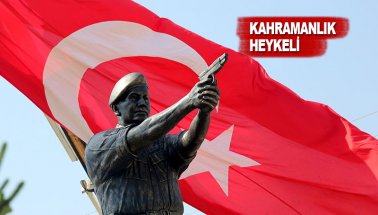 Kahraman Astsubay Ömer Halisdemir’in heykeli dikildi
