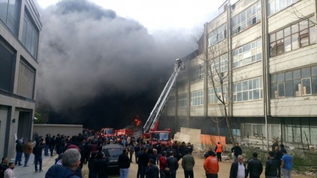 İstanbul Bayrampaşa'da büyük yangın, Okullar tatil