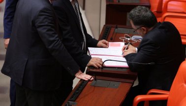 Anayasa MHP'nin masasında: Başbakanlık kalkıyor