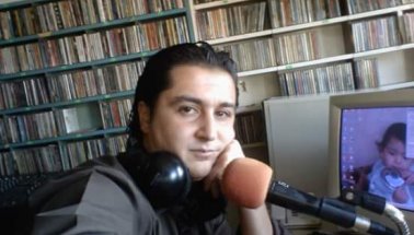 Radyo spikeri Burhan Çetinkanat bıçaklanarak öldürüldü