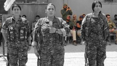 ABD'li askerler YPG'li teröristlerin yemin töreninde!