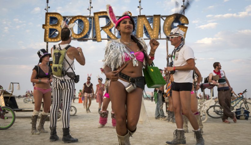 Nedir bu Burning Man? Şeyma Subaşı'nın katıldığı festival!