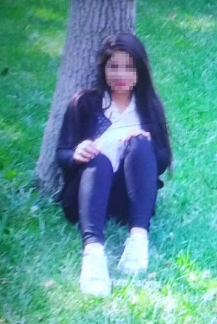 17 yaşındaki kızı sokak ortasında bıçaklayıp kaçtı