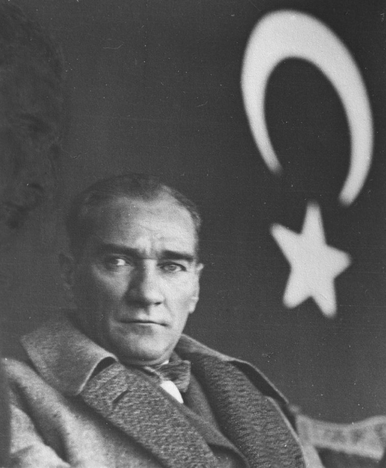 Atatürk mesajları: Atatürk’ü anma şiirleri ve sözleri