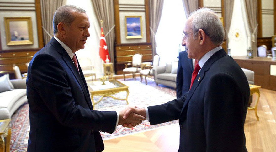 Erdoğan ve Kılıçdaroğlu tokalaştı