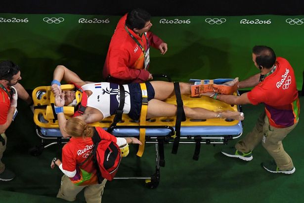 Rio'da feci kaza, Fransız jimnastikçinin bacağı kırıldı