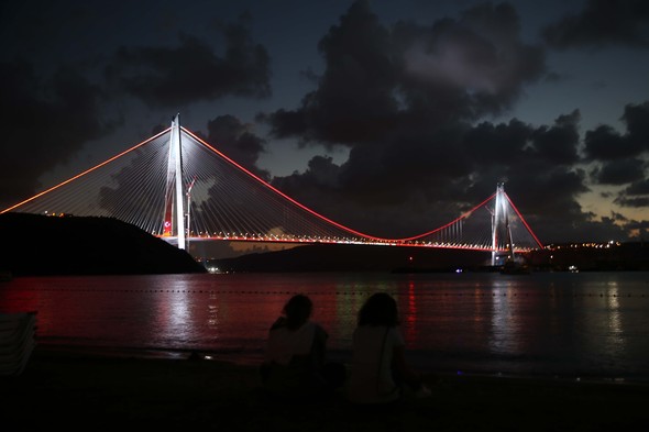 Yavuz Sultan Selim Köprüsü Gece