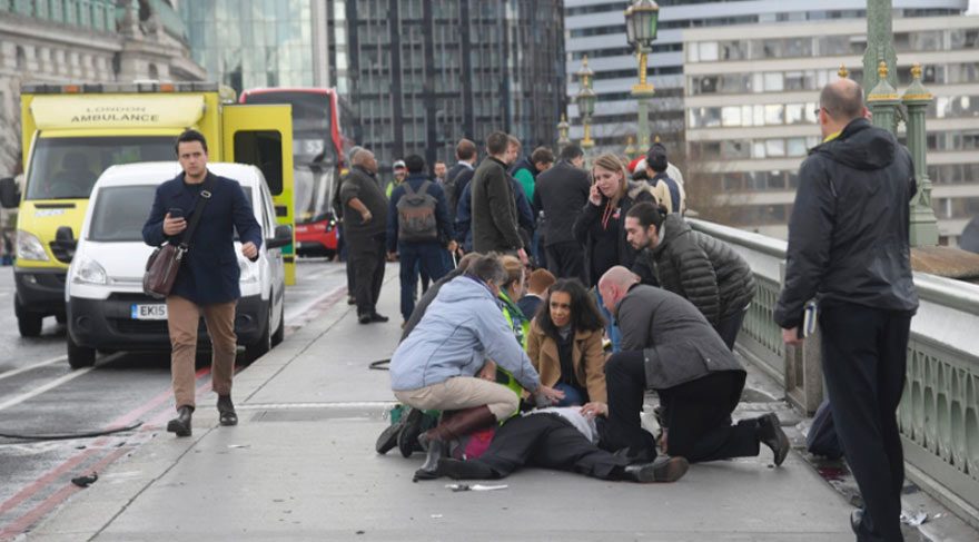 Londra'da terör saldırısı 1 ölü 4'ü ağır 12 yaralı