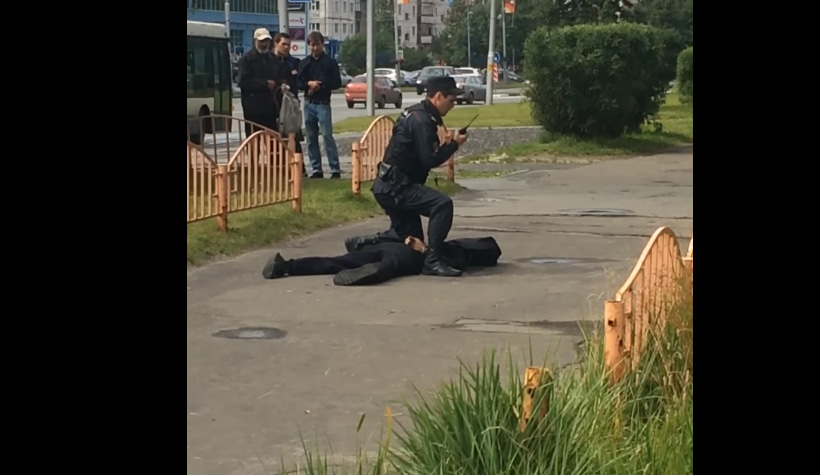 Rusya'da bıçaklı saldırı .ok sayıda yaralı