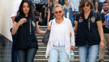 Son dakika: Nazlı Ilıcak ve 17 gazeteci tutuklandı