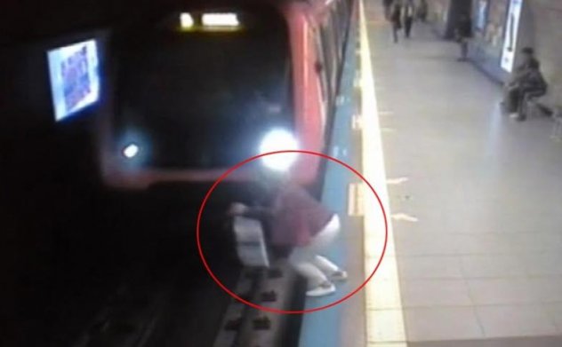 Kozyatağı Metrosu altına atlayan kadın böyle intihar etti