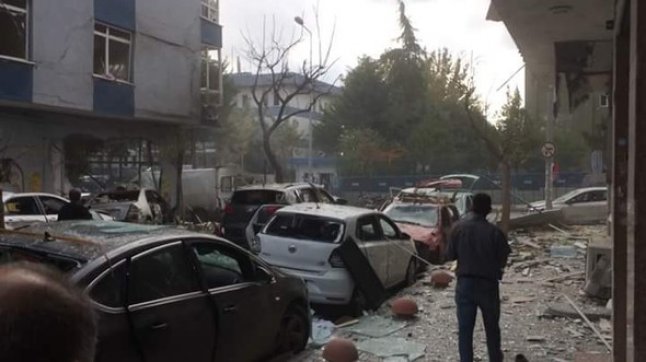 İstanbul'da bomba yüklü araçla saldırı