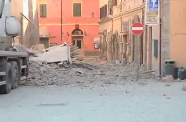 İtalya'da 6.6  büyüklüğünde deprem
