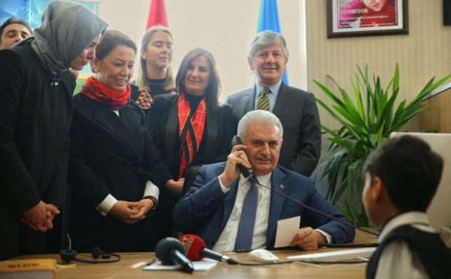 Başbakan Yıldırım müjdeli haberi telefonda verdi