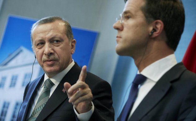 Hollanda Başbakanı: Erdoğan'ın sözleri sınırı aştı