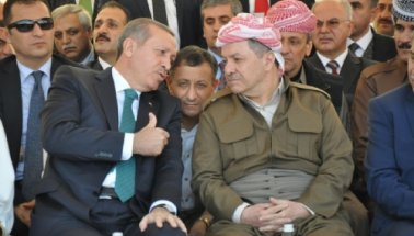 ‘Evetçi’ Barzani'den rest: Kerkük’te Kürt bayrağı kesinlikle inmeyecek