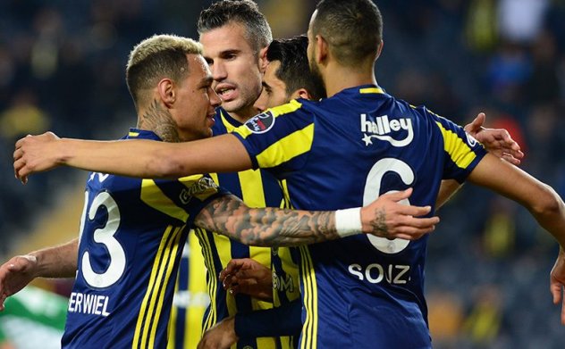 Kadıköy'de 4 gol 3'ü Fenerbahçe'den. Maç sonucu 3-1