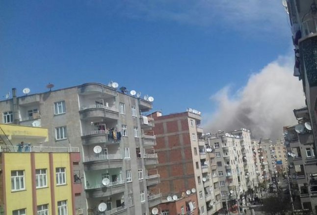 Son Dakika: Diyarbakır'da çok şiddetli patlama
