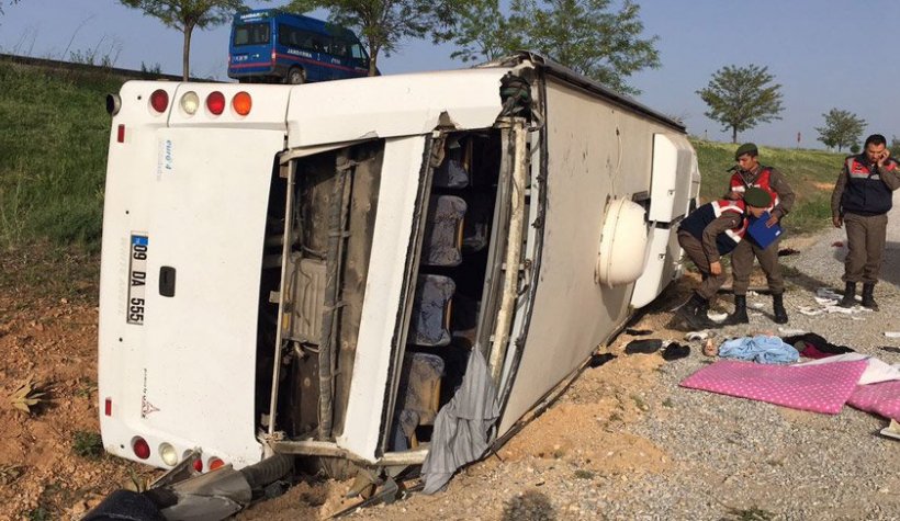 Son dakika: Konya'da otobüs devrildi. 40 yaralı var..