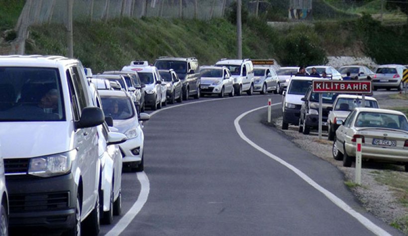 Çanakkale'de 19 Mayıs ve Atatürk için 3 kilometrelik kuyruk