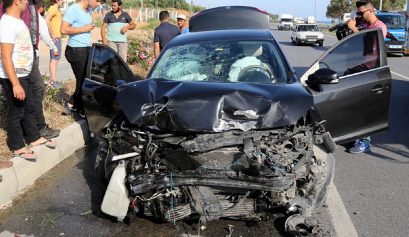 Devlet Bahçeli'nin Antalya Alanya konvoyunda trafik kazası