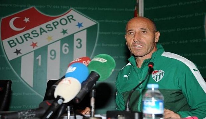 Şok gelişme: Bursaspor Teknik Direktörü Adnan Örnek istifa etti!