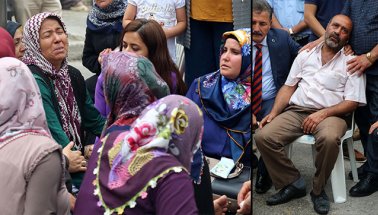 Şehit Uzman Çavuş Mustafa Sarı'nın Mersin'deki evinde yas