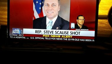 ABD'de senatör Steve Scalise silahlı infaz girişimi