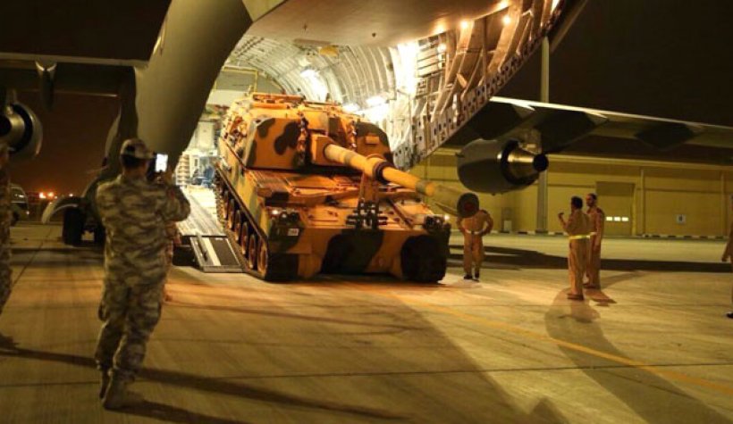 Katar'a 171 Türk askeri ve 2 Fırtına obüsü sevk edildi