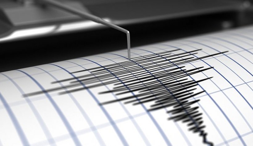 Son dakika: Ege’de bir deprem daha oldu. Halk sokağa döküldü