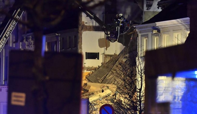 Son dakika: Belçika'da şiddetli patlama: Bina çöktü. Yaralılar var..