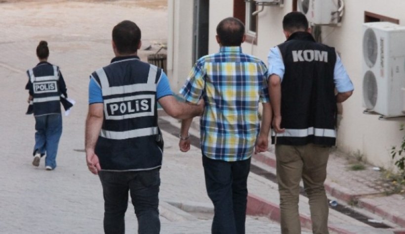 1'i emniyet müdürü, 129 eski polis hakkında gözaltı kararı