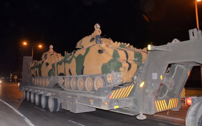 Afrin'e büyük askeri sevkiyat... Özel komando birlikleri de gitti