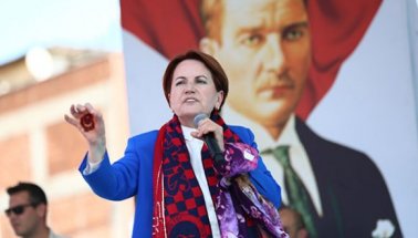 Meral Akşener İzmir Tire’de konuştu