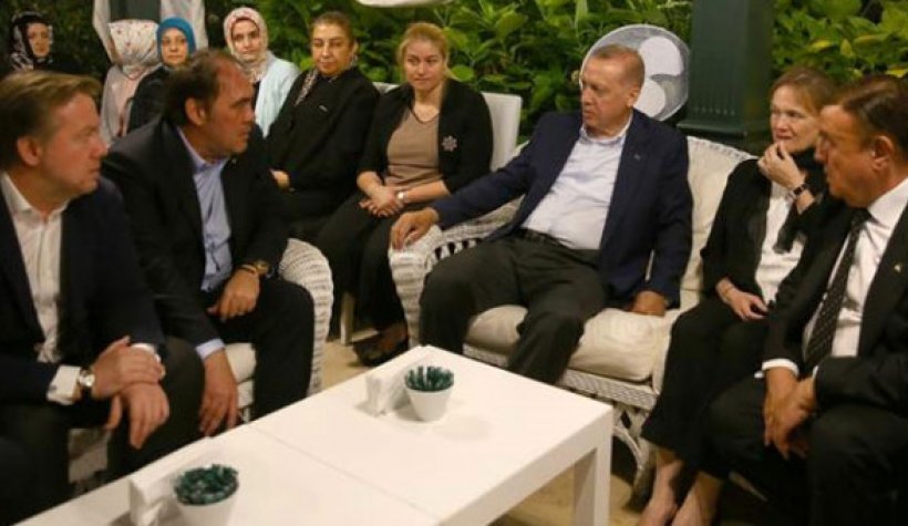 Erdoğan, Demirören Ailesine Taziye Ziyaretinde Bulundu