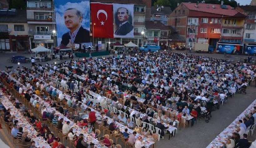 AKP'li belediyenin İftar yemeğinden çok sayıda vatandaş zehirlendi