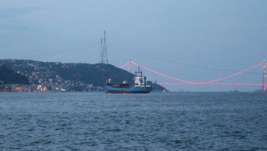 İstanbul Boğazı'nda Arızalı Gemi Alarmı