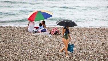 Antalya'da Yağmurda Deniz Keyfi