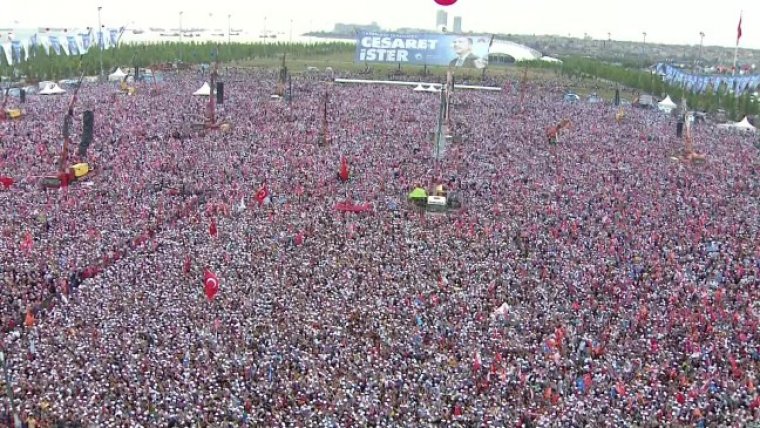 AKP'nin Yenikapı Mitingi başladı