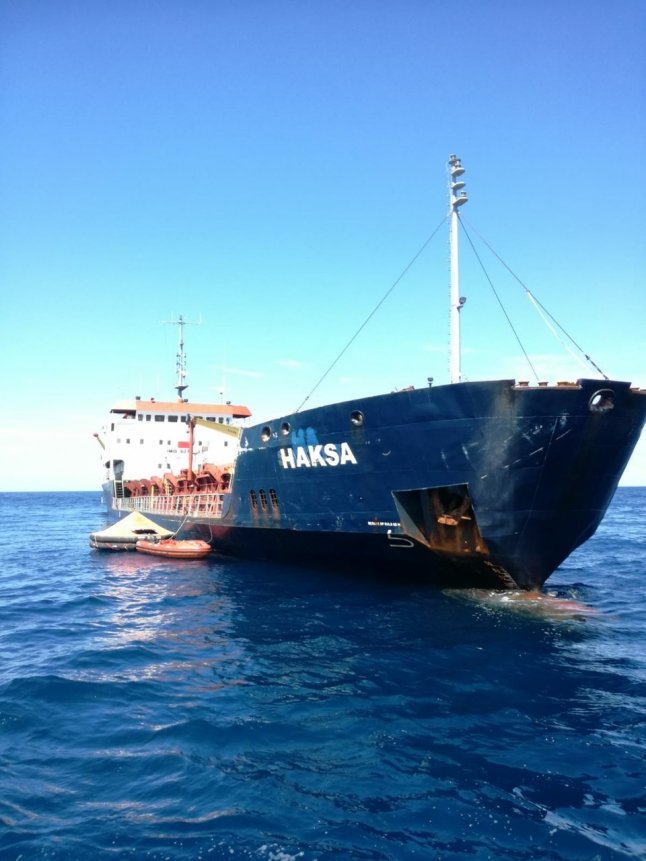 Hırvatistan'da batma tehlikesi geçiren Türk gemisinin mürettebatı kurtarıldı