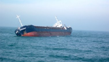 Hırvatistan'da batma tehlikesi geçiren Türk gemisinin mürettebatı kurtarıldı