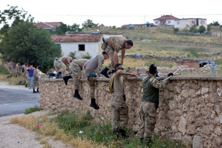 Eylül Yağlıkara kayıp!.. Jandarma-AFAD Ankara'da Eylül'ü arıyor