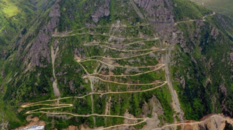 Dünyanın En Tehlikeli Yolu, Bayburt- Trabzon Sınırında