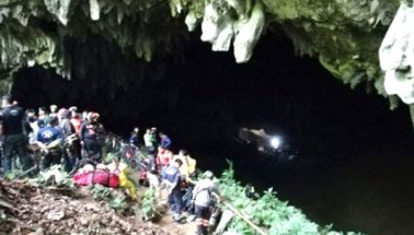 Mağarada Kaybolan 12 çocuk 8 gün sonra bulundu