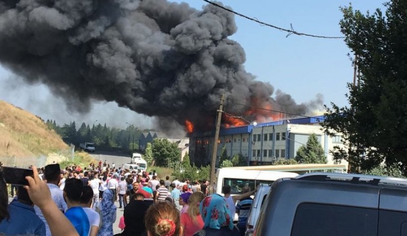 Son dakika: İstanbul'da bir fabrika yangını daha