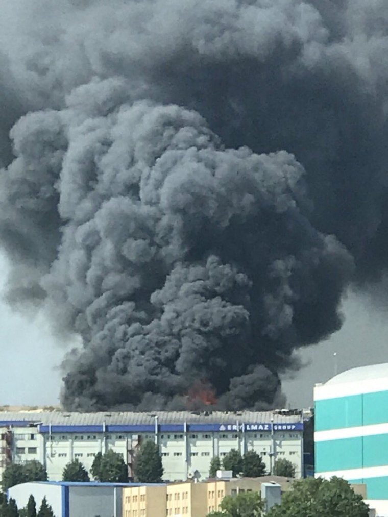 Son dakika: İstanbul'da bir fabrika yangını daha