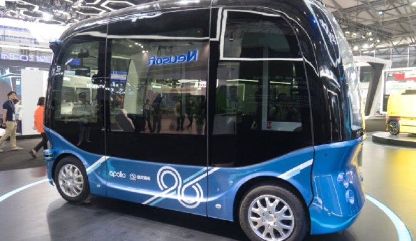 Çin Sürücüsüz Otobüs Apolong'un Seri Üretimine Başladı