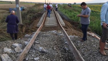 Tekirdağ'da Facia: 368 Yolcusu Olan Tren Raydan Çıktı. İhmal İddiası