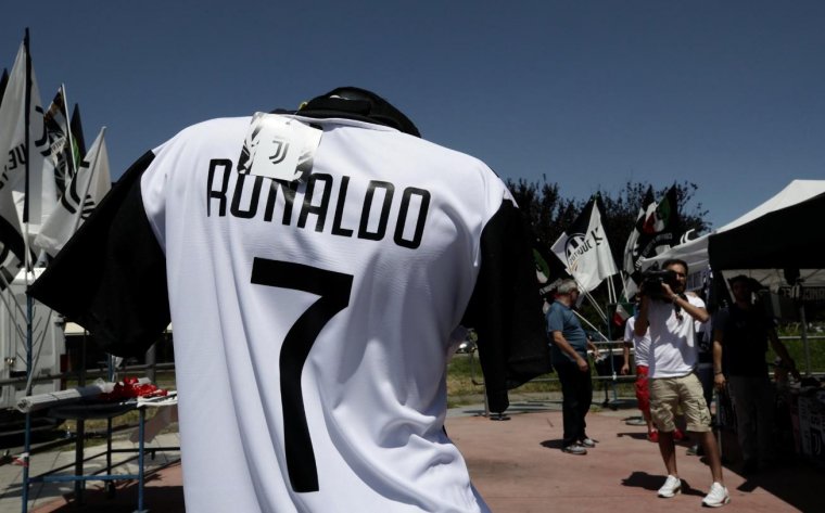 Yılın Transferi resmen açıklandı: Cristiano Ronaldo Juventus'ta